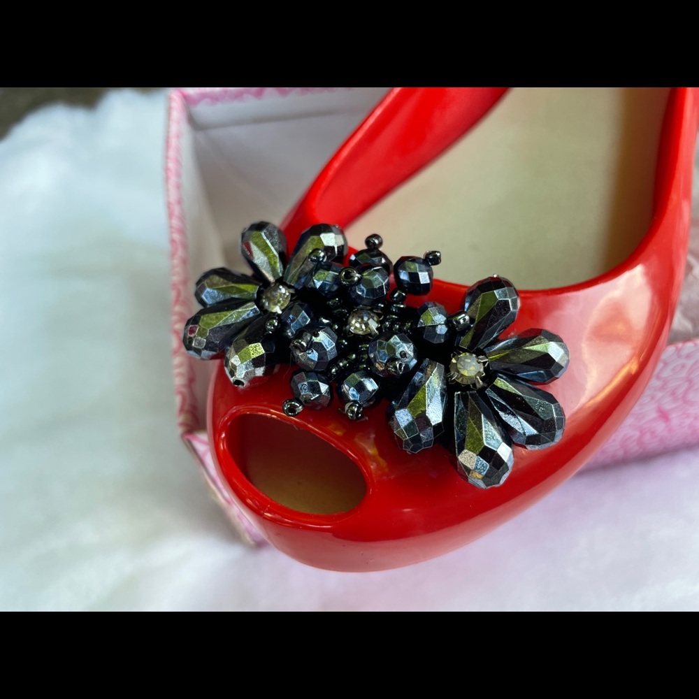 Hot RED jelly peep toe jelly’s size 9